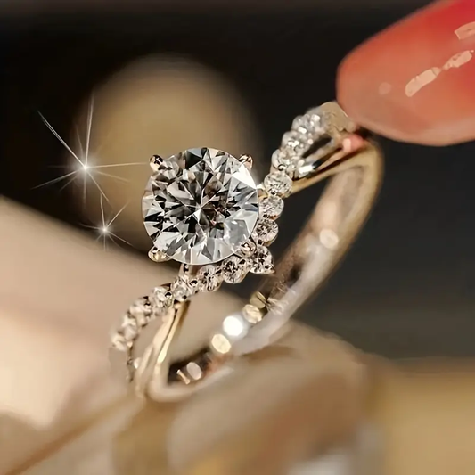 Bezaubernder Ring mit weißem Kristall